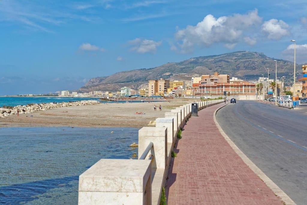 Casa Vacanze Cala Minnola Trapani Buitenkant foto